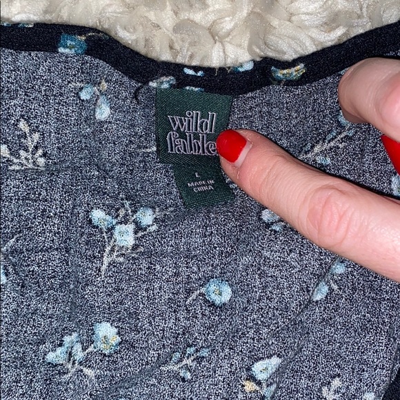 Floral blouse - Picture 6 of 6